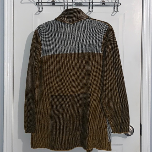 *BRAND NEW* Yellow, white & black cardigan - Picture 2 of 5